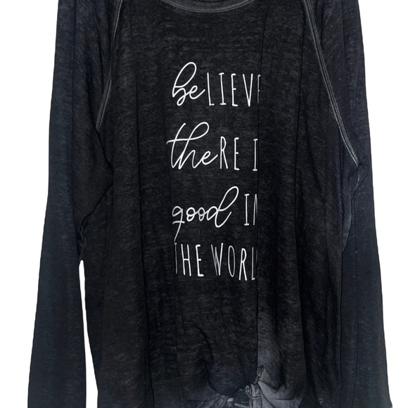 Est 1946 super soft gray long line blouse, size 26/28 - Picture 4 of 14